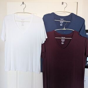 Nine West Silky T-shirts Set Large Navy, White and Maroon